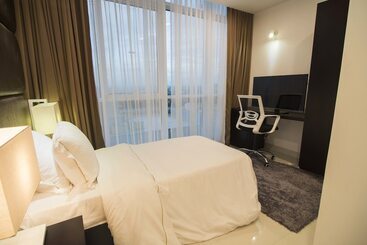 هتل Platinum One Suites
