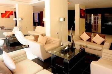 酒店 Raoum Inn