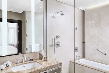 The Hotel Galleria Jeddah, Curio Collection By Hilton