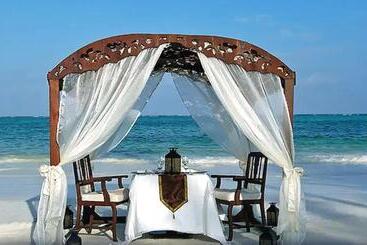 استراحتگاه The Palms Zanzibar
