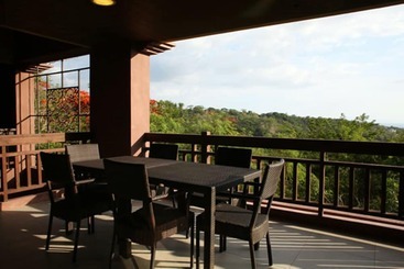 Amara Residences