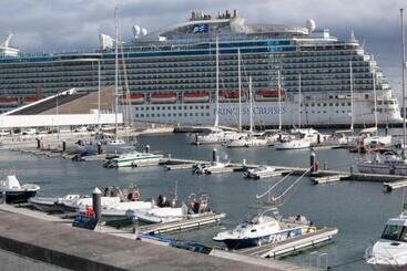 تختخواب و صبحانه Atlantic Home Azores