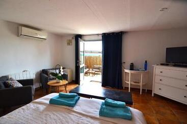 Casa Mallarenga Rooms - Olivella