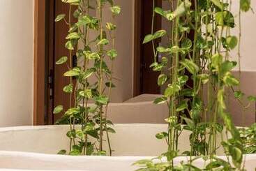 هتل Approdo Resort Thalasso Spa