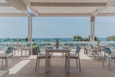 هتل Gennadi Grand Resort