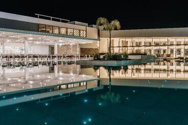 هتل Gennadi Grand Resort