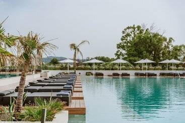 هتل Gennadi Grand Resort