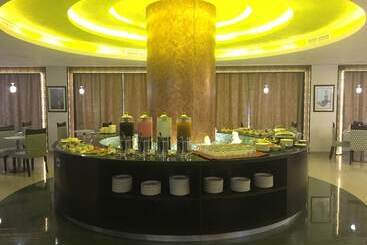 هتل Golden Tulip Headington