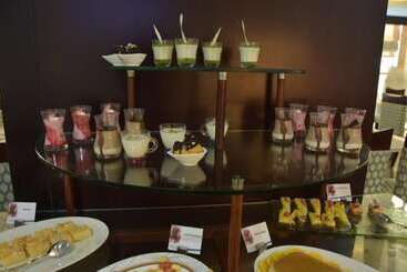 هتل Golden Tulip Headington