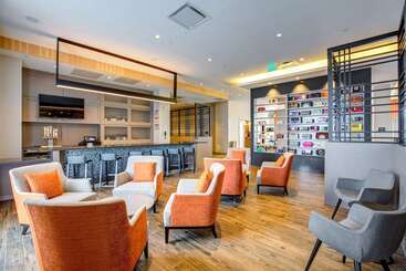 هتل Hampton Inn & Suites Boston/waltham