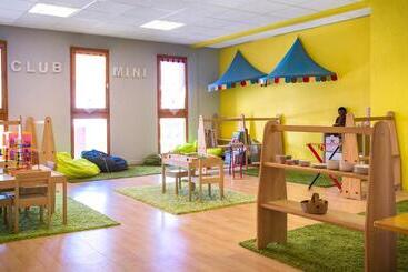 هتل Hôtel Club Mmv Les Mélèzes