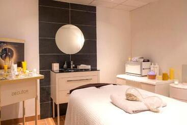 هتل Hôtel Club Mmv Les Mélèzes