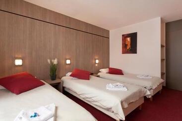 هتل Hôtel Club Mmv Les Mélèzes