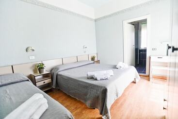 هتل Kursaal Di Bellaria
