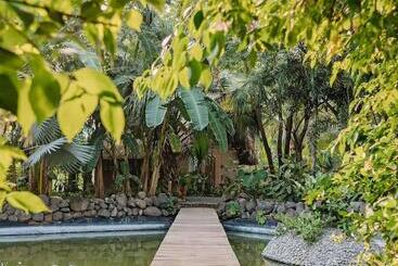 هتل Mandala Eco Villas