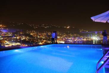 هتل Monte Cassino