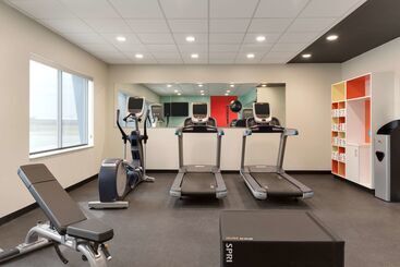 هتل Tru By Hilton Cedar Rapids Westdale