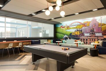 هتل Tru By Hilton Cedar Rapids Westdale