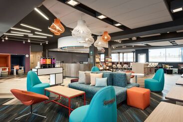 هتل Tru By Hilton Cedar Rapids Westdale