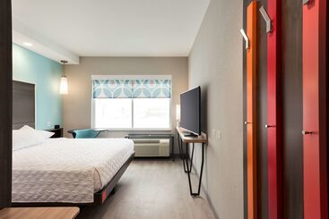 هتل Tru By Hilton Cedar Rapids Westdale