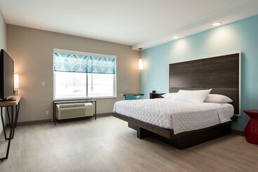 هتل Tru By Hilton Cedar Rapids Westdale
