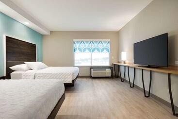 هتل Tru By Hilton Cedar Rapids Westdale