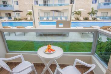 هتل Whala! Urban Punta Cana