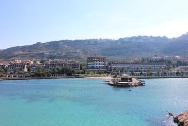 Miramar Hotel Resort And Spa