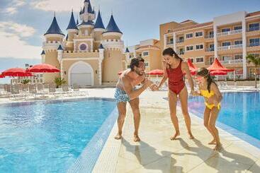 Курорт Bahia Principe Fantasia Tenerife