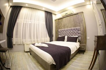 Taksim Brand Suite