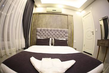 Taksim Brand Suite