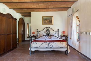 تختخواب و صبحانه Borgo Gallinaio