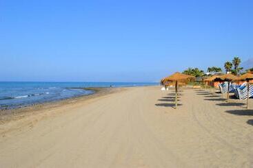تختخواب و صبحانه H Juan