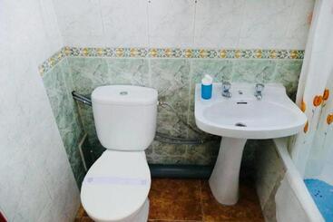 تختخواب و صبحانه H Juan