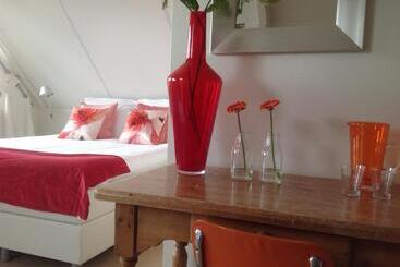 تختخواب و صبحانه Villa Envie