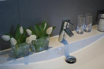 تختخواب و صبحانه Villa Envie