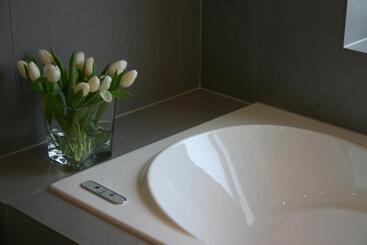 تختخواب و صبحانه Villa Envie