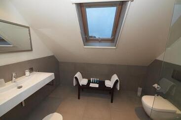 تختخواب و صبحانه Villa Envie