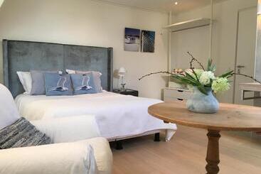 تختخواب و صبحانه Villa Envie