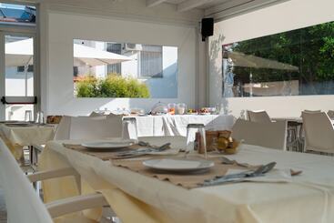 تختخواب و صبحانه Villa Savarino