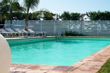 تختخواب و صبحانه Villa Savarino