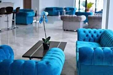 هتل Alcor Beach