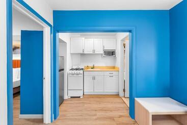 هتل Buttercup Suites