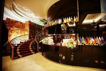 هتل Eram Grand