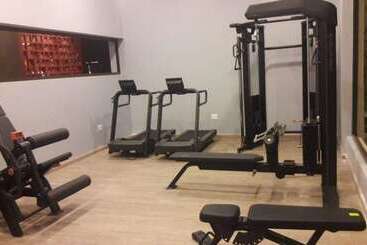 هتل Hot Beach Resort