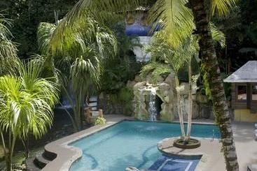 هتل Kashama Eco Resort & Spa