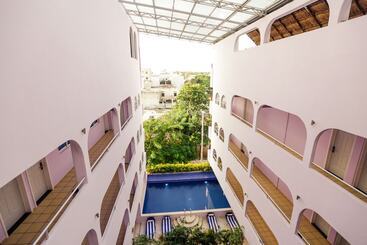 هتل Kavia Cancun