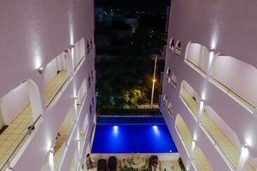 هتل Kavia Cancun
