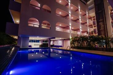 هتل Kavia Cancun