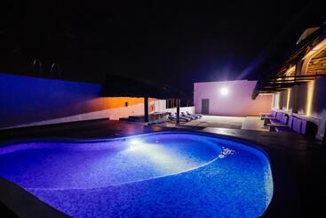 هتل Kavia Cancun